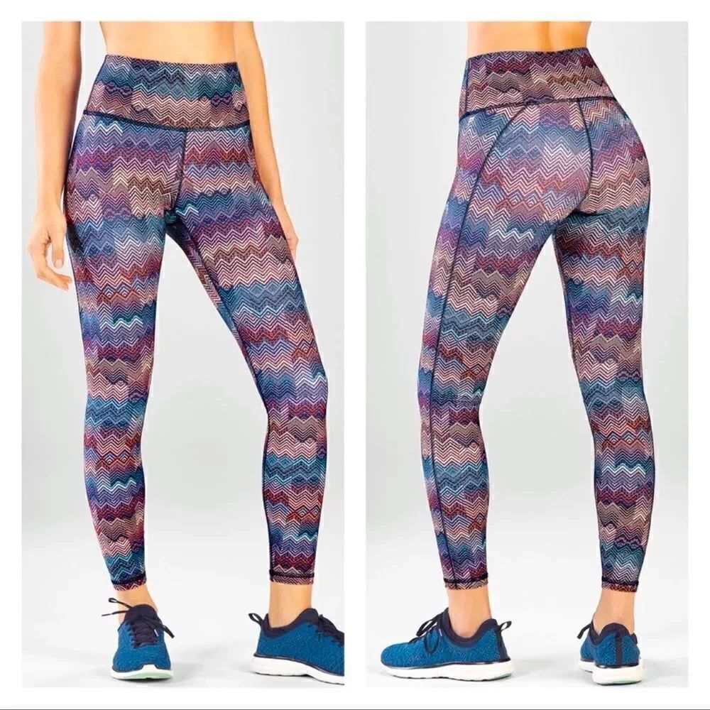 Fabletics High-Waisted PowerHold 7/8 Crops XS